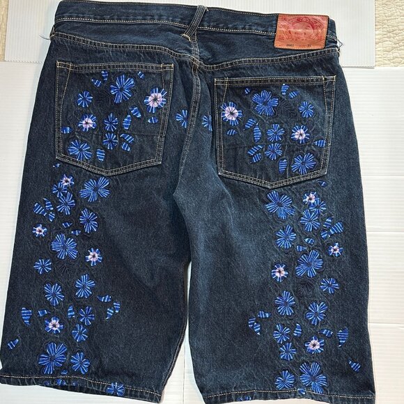 EVISU Cotton Denim Embroidered Blue Jean Shorts 38 like new tagged 38 waist - Picture 3 of 14